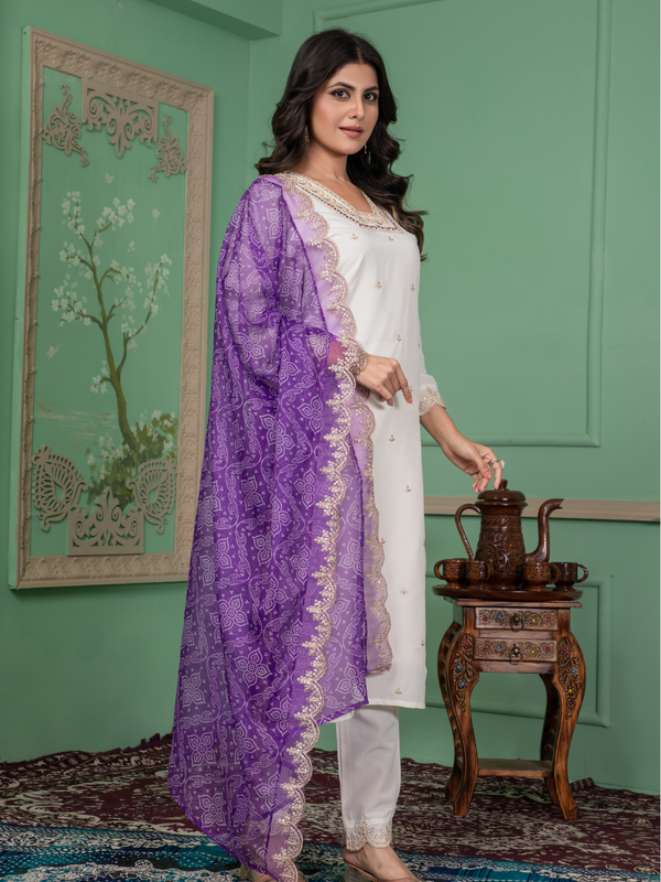 Cutout Border Duptta Dresses