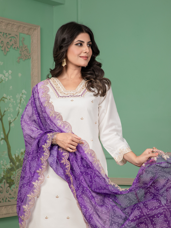 Cutout Border Duptta Dresses