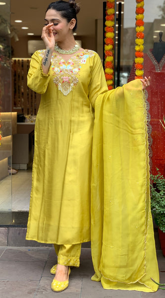 Women’s Embroidered Chanderi Silk Kurta Set
