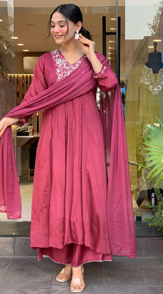 Women’s V-Neck Printed Silk Kurta Set