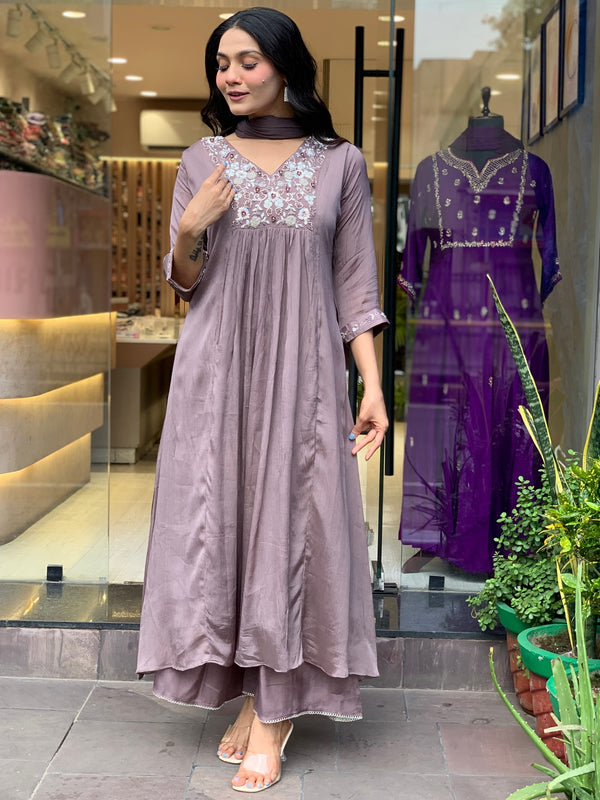 Women’s V-Neck Printed Silk Dresses