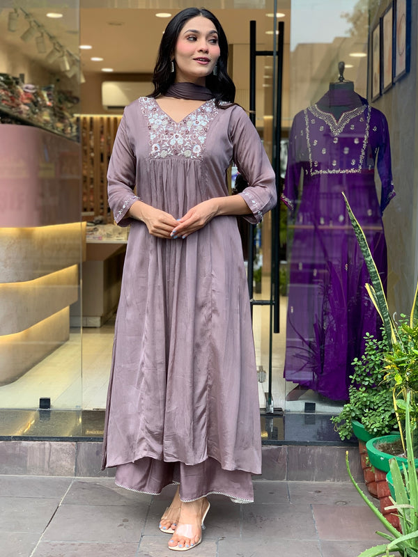 Women’s V-Neck Printed Silk Dresses