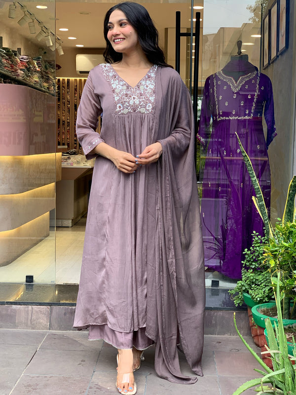 Women’s V-Neck Printed Silk Dresses