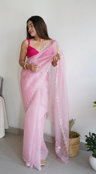 New Arrival Heavy Organza Saree With Cut out Border