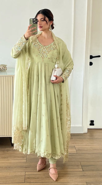 Launching New Designer Party Wear Look Full Heavy Embroidery Rembo Sequence Work LEHENGA With Fully Stiched and Dupatta Ready to Wear Collection*💥👗💃🛍👌💕 Lehenga