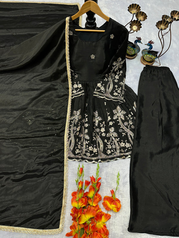 Chinon Silk Party Set Indo Western