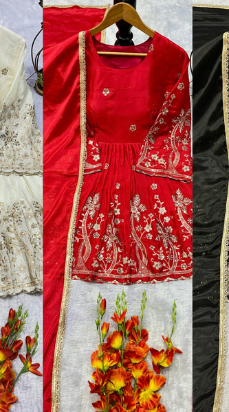 Chinon Silk Party Set Indo Western