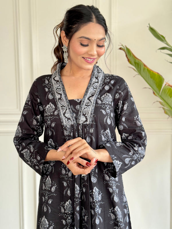Black Foil Print Flared Dresses