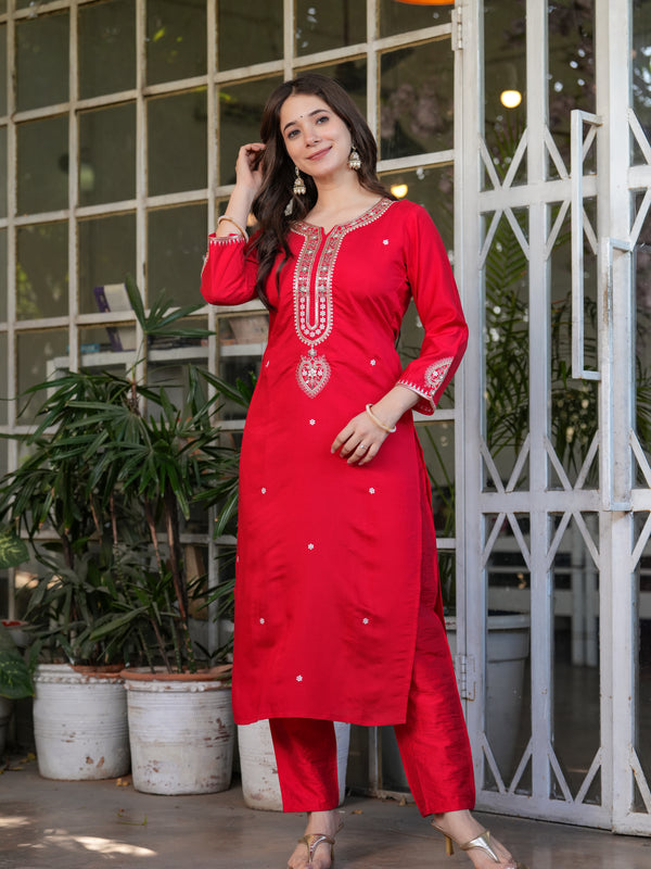 Embroidered Straight Dresses