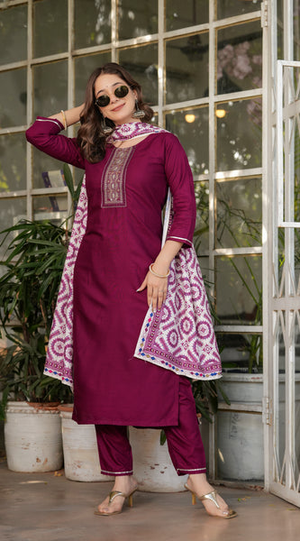 Women's Ethnic Embroidered Dress Set