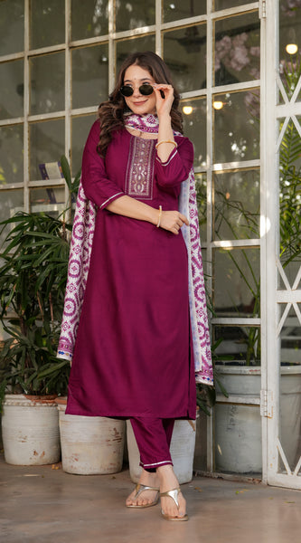 Women's Ethnic Embroidered Dress Set