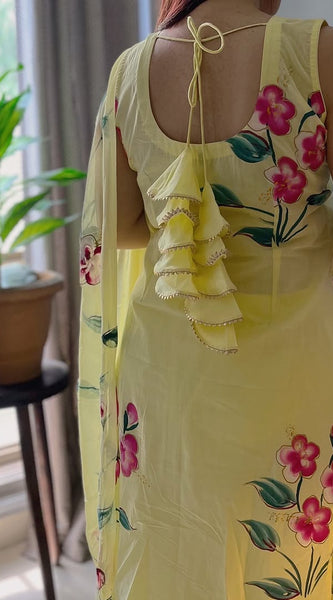 Digital Print Sleeveless Kurti & Pant Set With Taby Dupatta