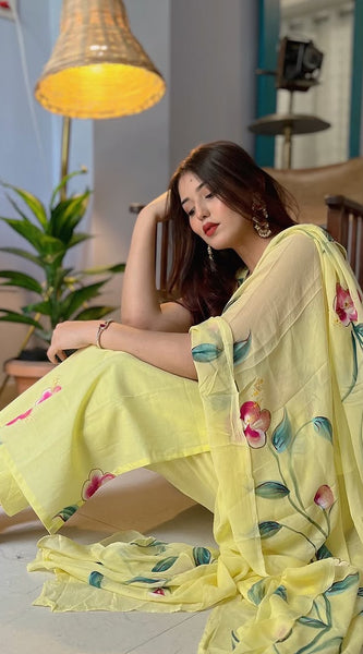 Digital Print Sleeveless Kurti & Pant Set With Taby Dupatta