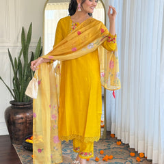 Embroiderd Work With Jacquard Dupatta Dresses