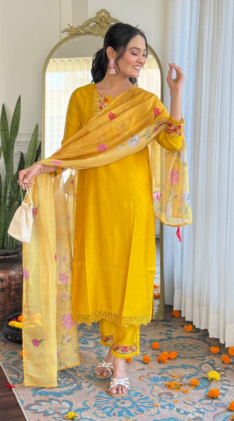 Women's Festive Embroiderd Yellow Kurta Pant Set with Jacquard Dupatta