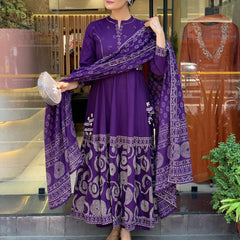 Graceful Muslin Silk Dresses with Designer Touch