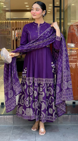 Graceful Muslin Silk Dresses with Designer Touch