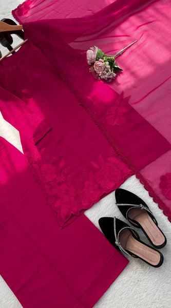 Stylish Roman Fabric Kurti Set