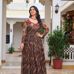 Navratri Special Gamathi Work Lehenga