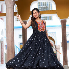 Gamathi with Real Mirror Work Lehenga