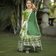 Kids Lehenga Choli in Pure Silk With Zari Weaving Work (Green)