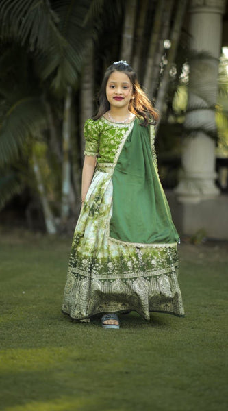 Kids Lehenga Choli in Pure Silk With Zari Weaving Work (Green)