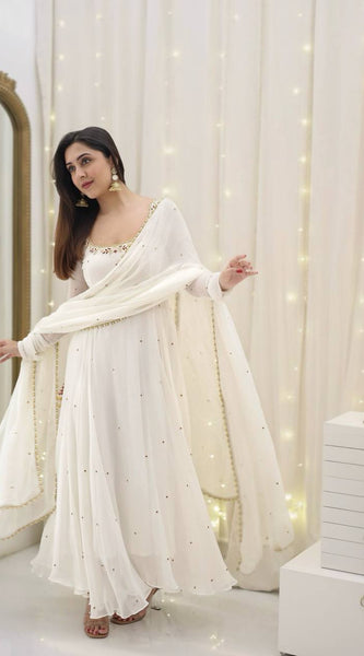 Embroidered Lehenga with Dupatta