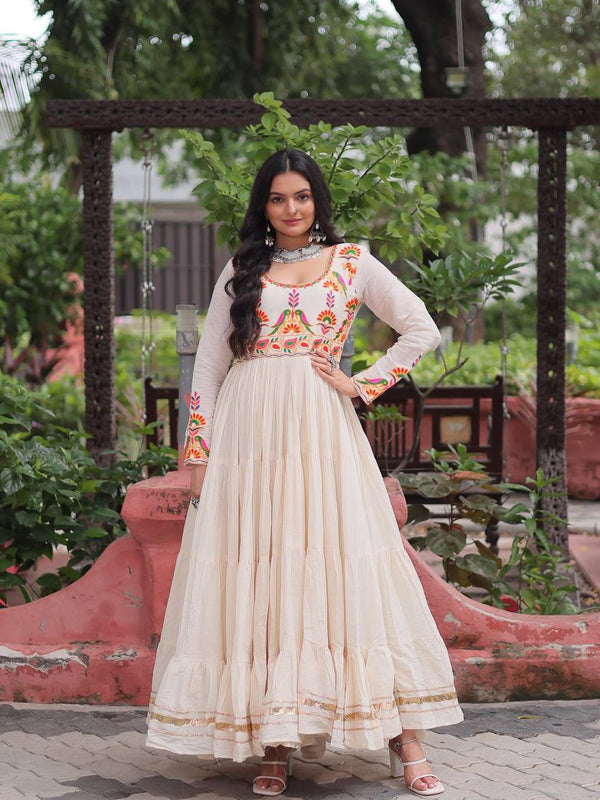 Discribe New Navratri Special Lehenga