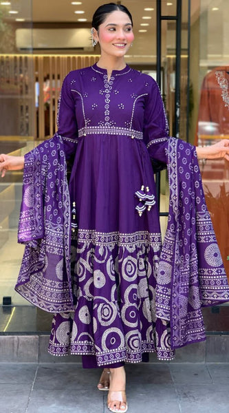 Graceful Muslin Silk Dresses with Designer Touch