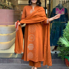 Traditional Charm with a Modern Touch Dresses
