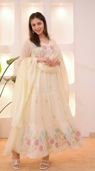Chanderi Embroidered Ethnic Set