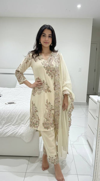 Fendy Embroidered Top with Palazzo Dresses