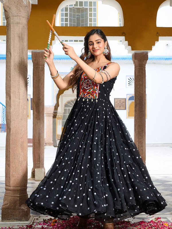 Gamathi with Real Mirror Work Lehenga