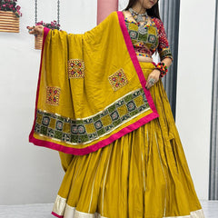 Grand Flair Navratri Lehenga
