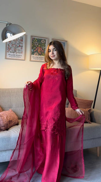 Stylish Roman Fabric Kurti Set