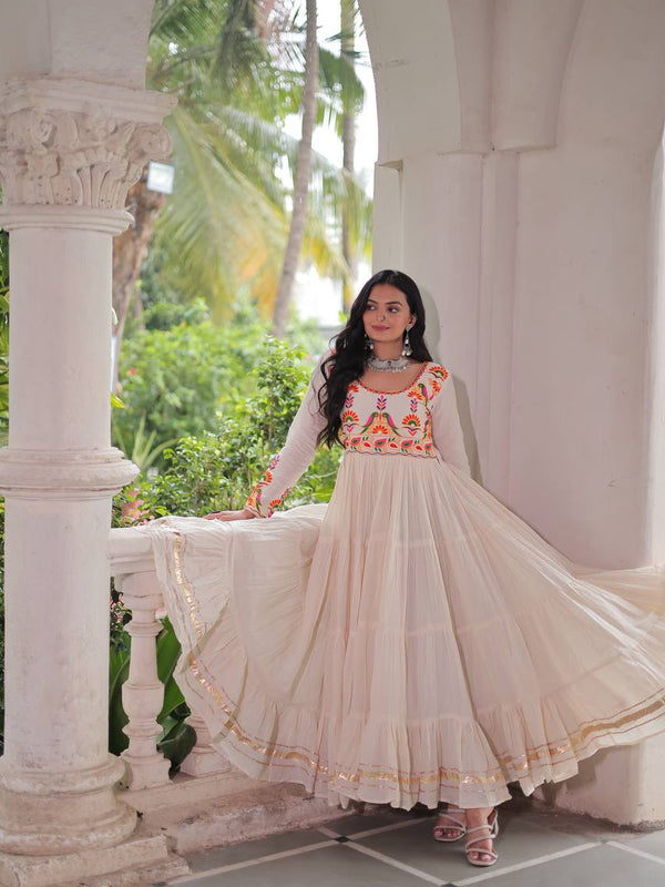 Discribe New Navratri Special Lehenga