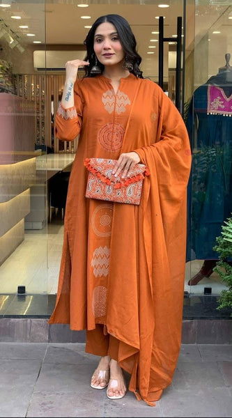 Traditional Charm with a Modern Touch Dresses