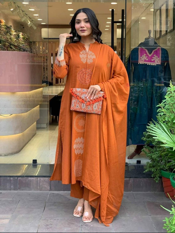 Traditional Charm with a Modern Touch Dresses