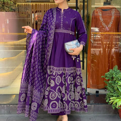 Graceful Muslin Silk Dresses with Designer Touch