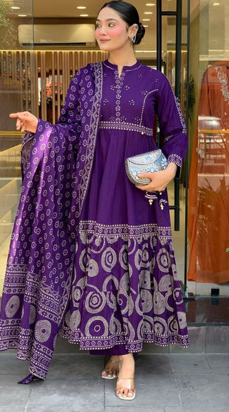 Graceful Muslin Silk Dresses with Designer Touch