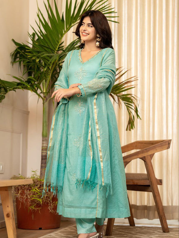 Festive Flare: Mul Chanderi Anarkali Dresses