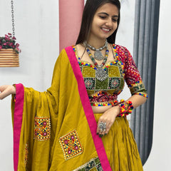 Grand Flair Navratri Lehenga