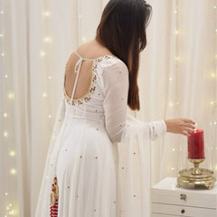Embroidered Lehenga with Dupatta