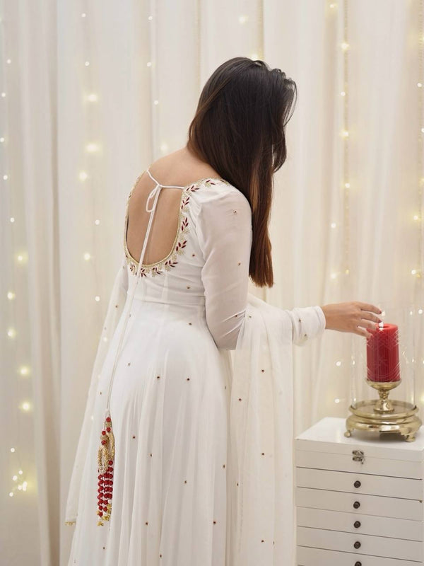 Embroidered Lehenga with Dupatta