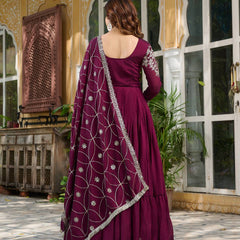 Embroidered Silk Dupatta Ensemble Lehenga