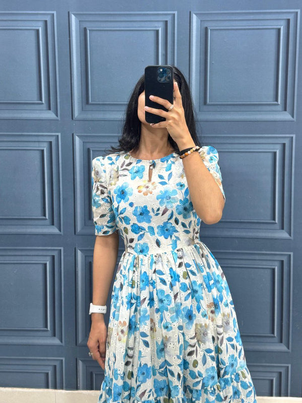 Trending Hakuba Maxi Gown