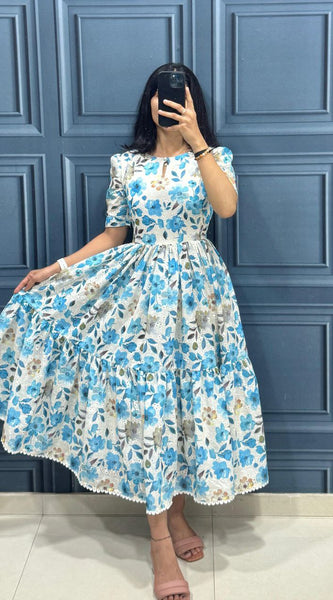 Trending Hakuba Maxi Gown