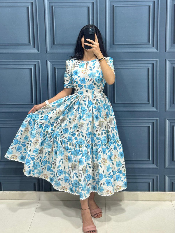 Trending Hakuba Maxi Gown